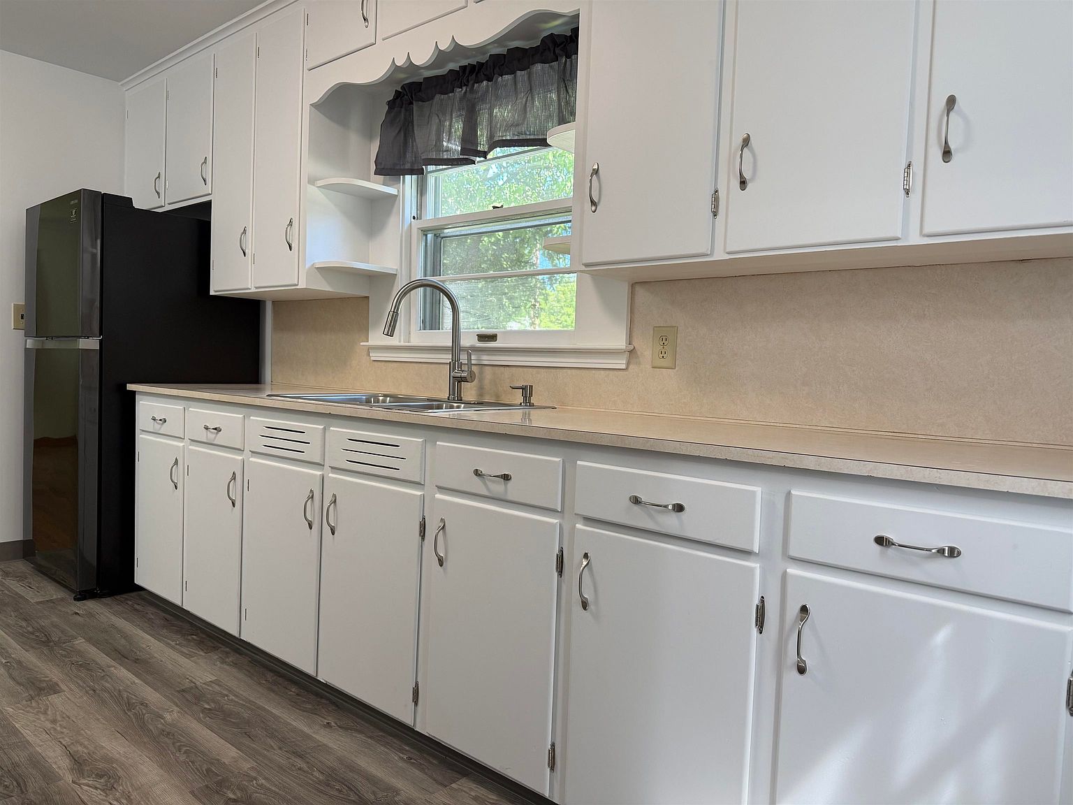 1427 W King St, image 11