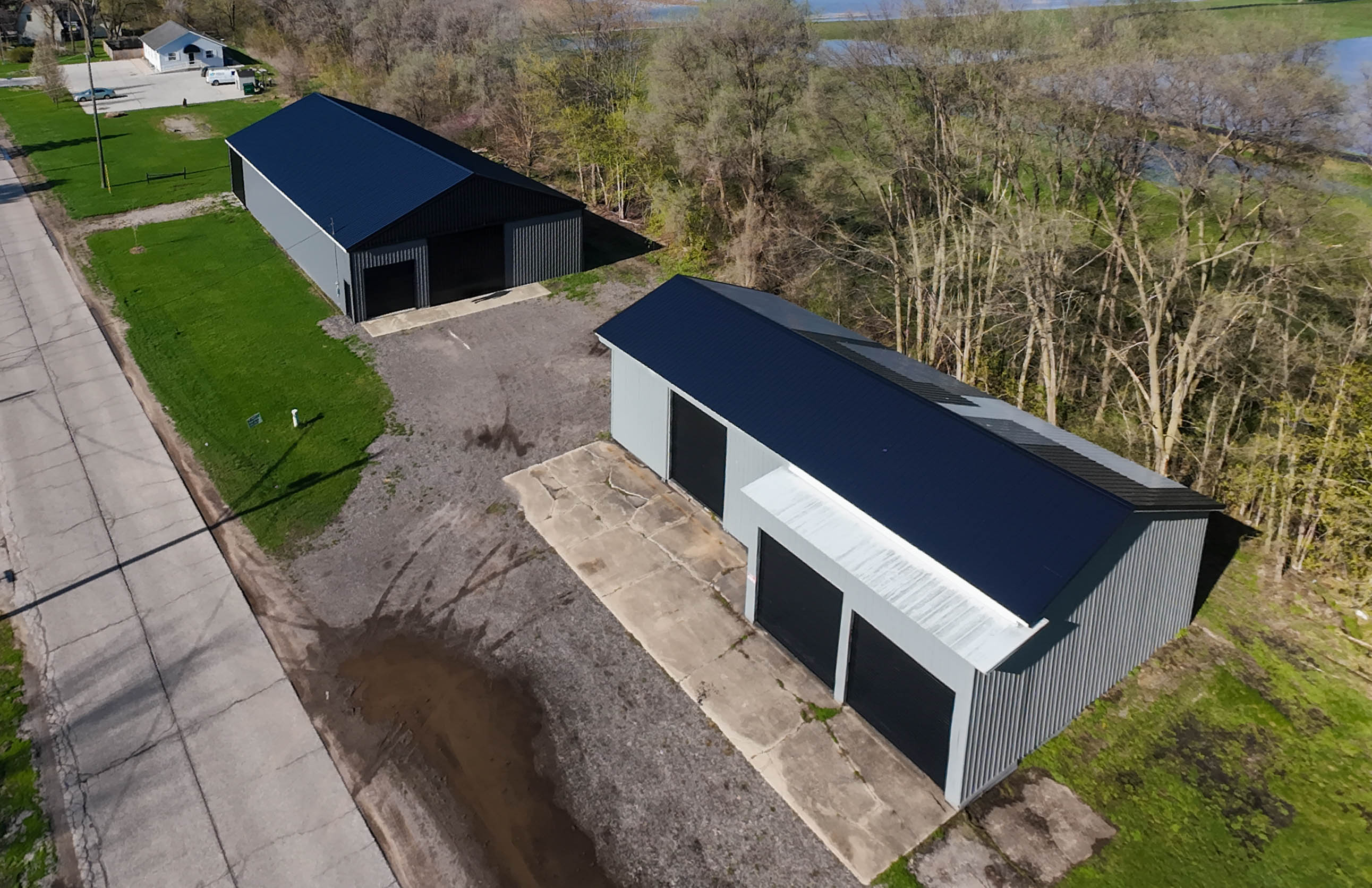 653 Chesaning St. — image 6