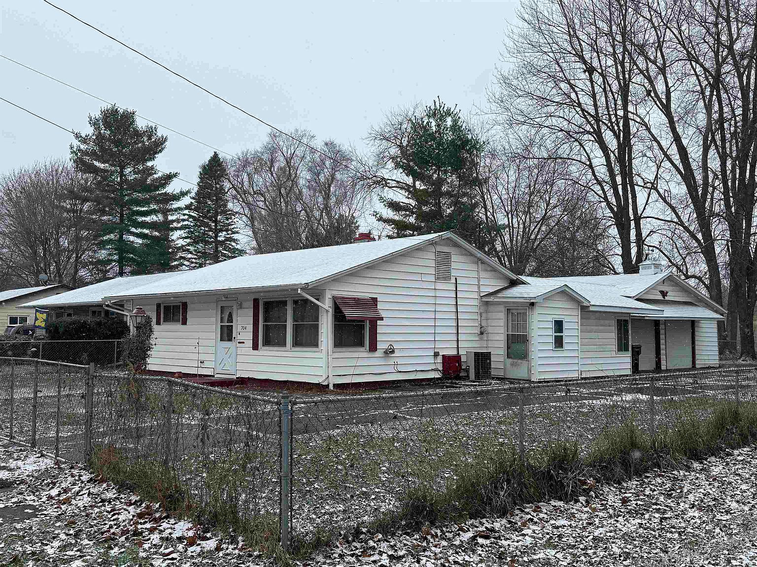 704 Isham St, Owosso